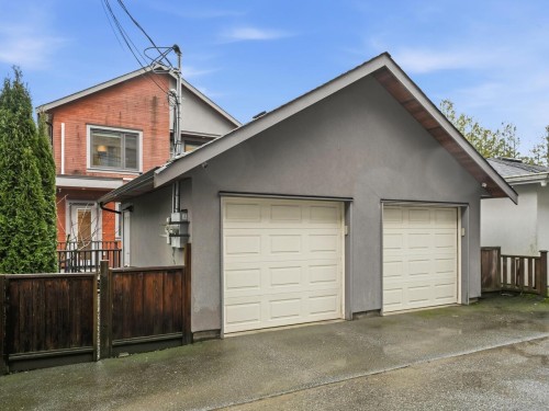 5095 Moss Street, Vancouver, BC 