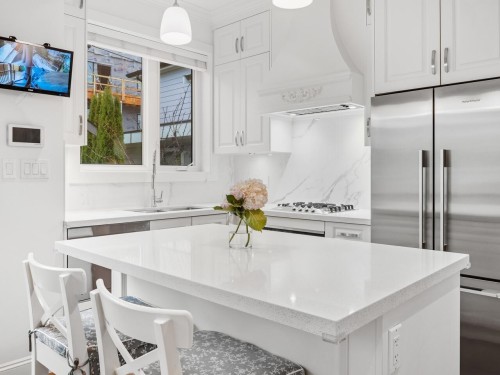 5095 Moss Street, Vancouver, BC 