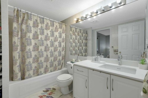 209-3978 Albert Street, Burnaby, BC 