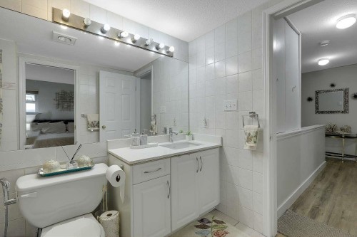 209-3978 Albert Street, Burnaby, BC 