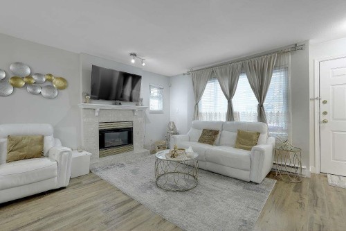 209-3978 Albert Street, Burnaby, BC 