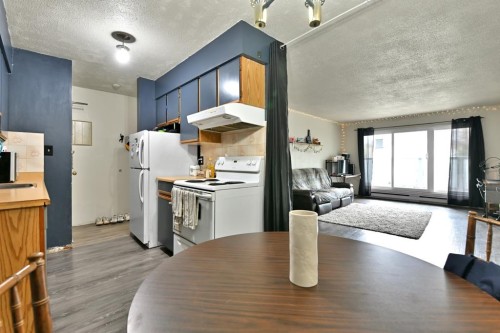 109-3883 Laurel Street, Burnaby, BC 