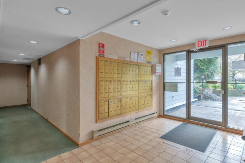 109-3883 Laurel Street, Burnaby, BC 