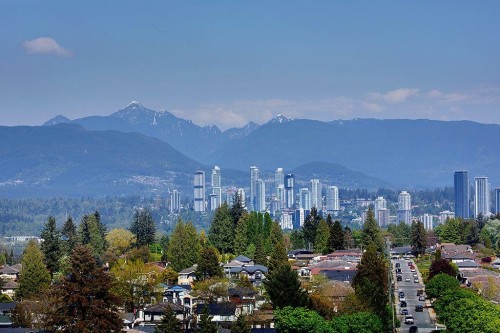 1403-7178 Collier Street  Burnaby, BC V5E 4N7