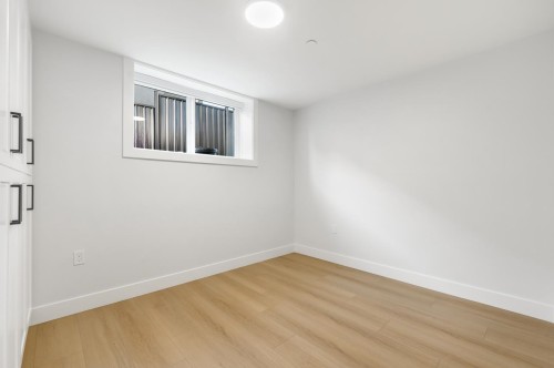 1330 64Th Avenue E, Vancouver, BC 