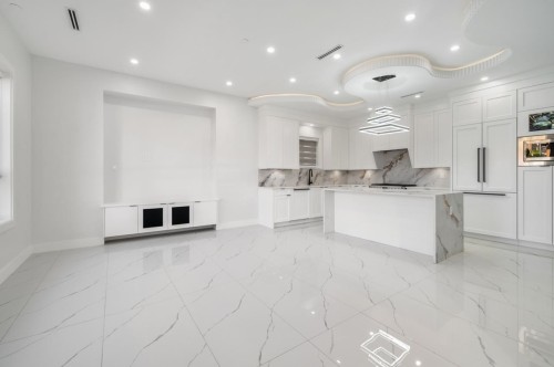 1330 64Th Avenue E, Vancouver, BC 