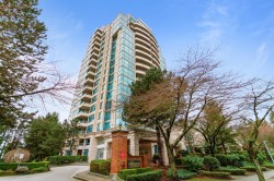 906-6622 Southoaks Crescent  Burnaby, BC V5E 4K2