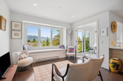 306-4463 10th Avenue W Vancouver, BC V6R 2H8