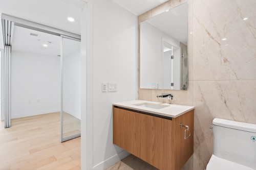 703-135 13Th Street E, North Vancouver, BC 