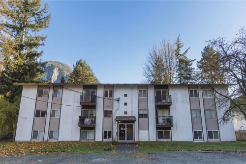 54-38185 Westway Avenue  Squamish, BC V8B 0Y4