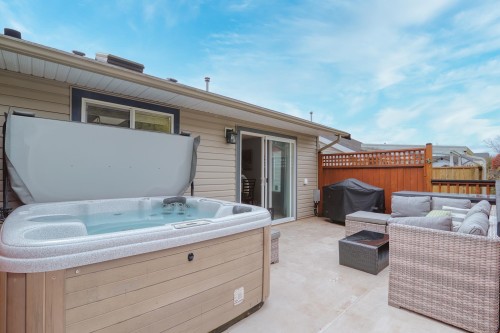 6302 Jasper Road, Sechelt, BC 