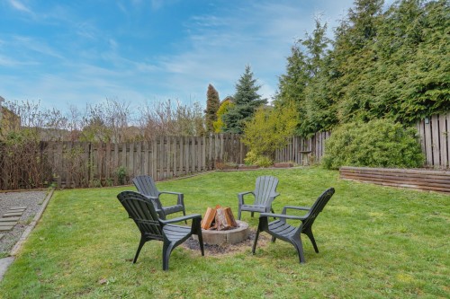 6302 Jasper Road, Sechelt, BC 