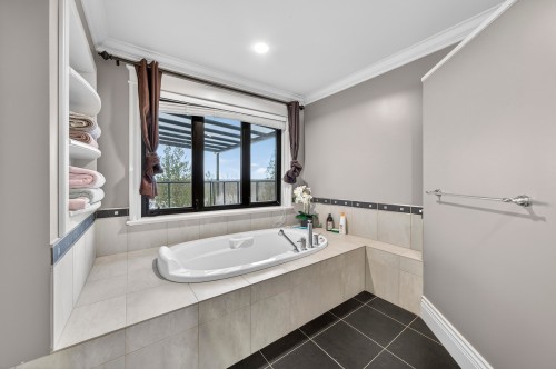 24228 River Road, Maple Ridge, BC 