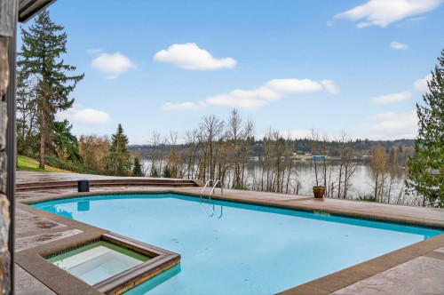 24228 River Road, Maple Ridge, BC 