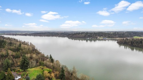 24228 River Road, Maple Ridge, BC 