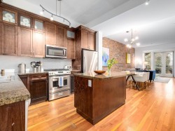 123-250 Salter Street  New Westminster, BC V3M 0B7