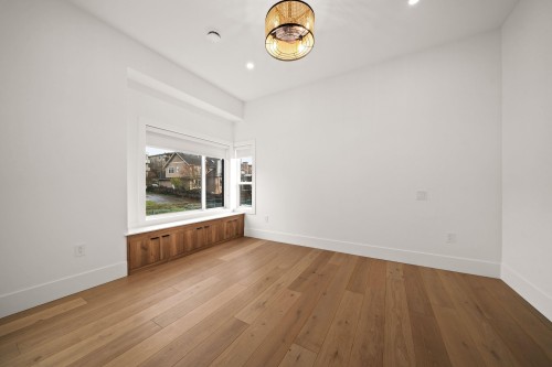 104-941 Dansey Avenue, Coquitlam, BC 