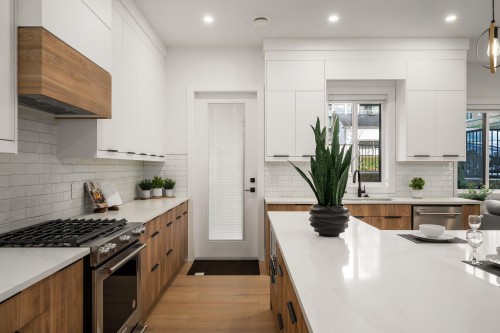 104-941 Dansey Avenue, Coquitlam, BC 