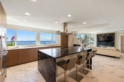 701-3105 Deer Ridge Drive  West Vancouver, BC V7S 4W1