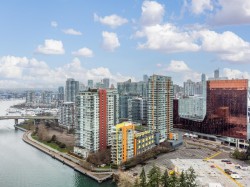 100-9 Smithe Mews  Vancouver, BC V6B 0B6