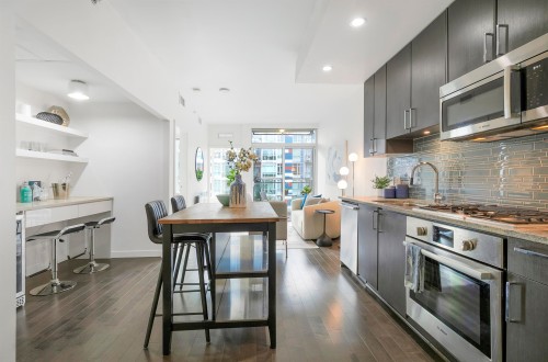 510-38 1st Avenue W Vancouver, BC V5Y 0K3