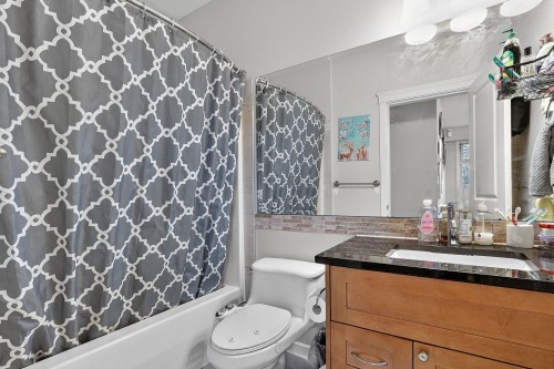 404-22858 Lougheed Highway, Maple Ridge, BC 