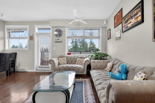 404-22858 Lougheed Highway, Maple Ridge, BC 