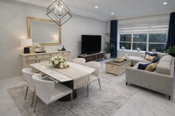 11-9580 Granville Avenue  Richmond, BC V6Y 1R2