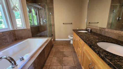 1170 17Th Street W, North Vancouver, BC 