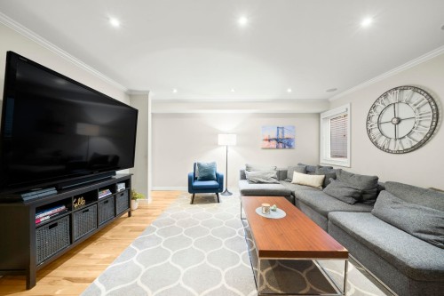 2569 Hyannis Point, North Vancouver, BC 