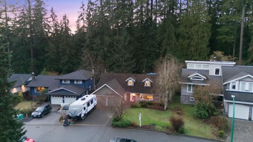 2569 Hyannis Point, North Vancouver, BC 