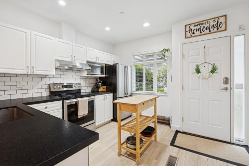 8528 Lighthouse Way, Vancouver, BC 