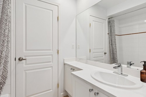 8528 Lighthouse Way, Vancouver, BC 