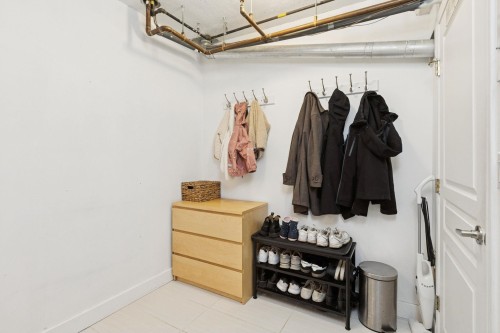 8528 Lighthouse Way, Vancouver, BC 