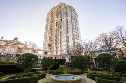 802-2668 Ash Street  Vancouver, BC V5Z 4K4