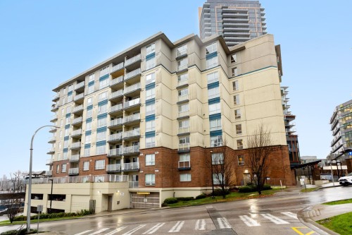 303-200 Keary Street  New Westminster, BC V3L 0A6