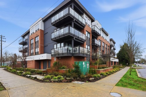 301-4686 51 Street  Delta, BC V4K 0E5