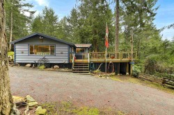 493 Abbott Road  Mayne Island, BC V0N 2J1