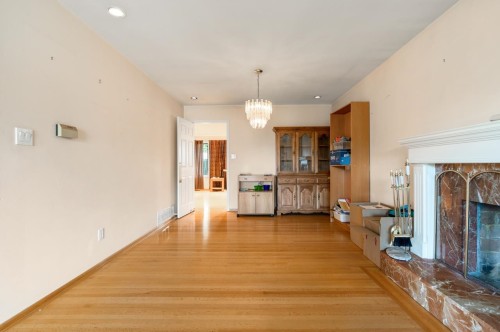 5942 Laurel Street, Vancouver, BC 