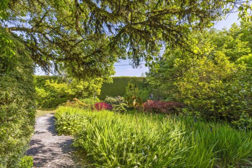 2575 Queens Avenue, West Vancouver, BC 