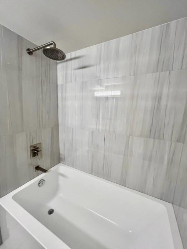 2245 15Th Avenue W, Vancouver, BC 