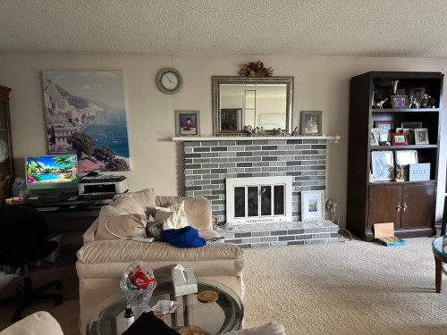 332 14Th Street W, North Vancouver, BC 