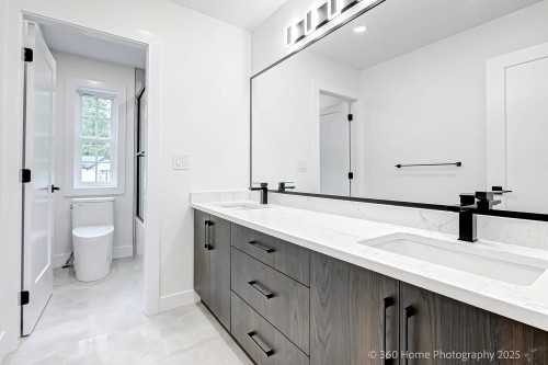 3252 Allan Road, North Vancouver, BC 