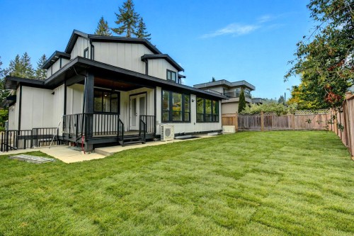 3252 Allan Road, North Vancouver, BC 