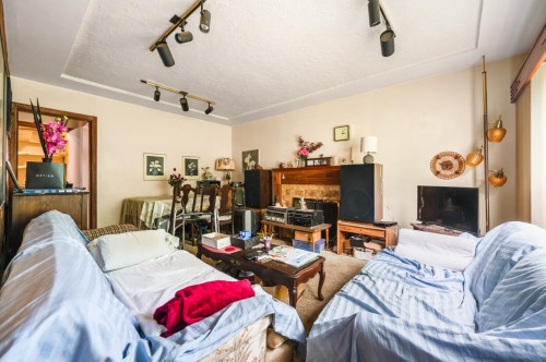2566 Venables Street, Vancouver, BC 