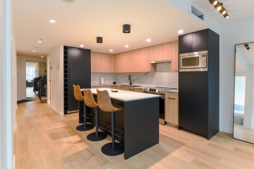 1050 Burrard Street, Vancouver, BC 