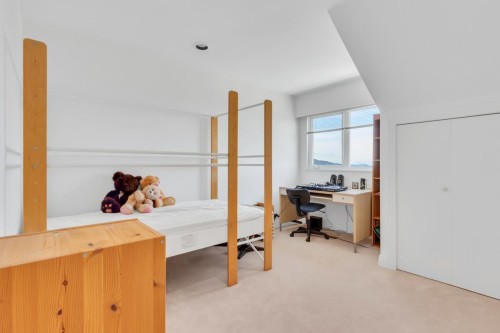 705 Andover Crescent, West Vancouver, BC 