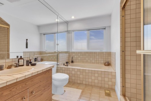 705 Andover Crescent, West Vancouver, BC 