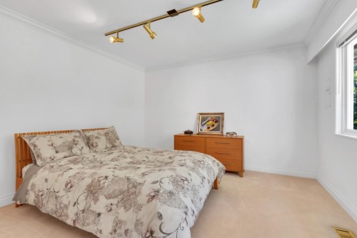 705 Andover Crescent, West Vancouver, BC 