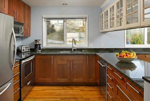 2558 Mathers Avenue, West Vancouver, BC 